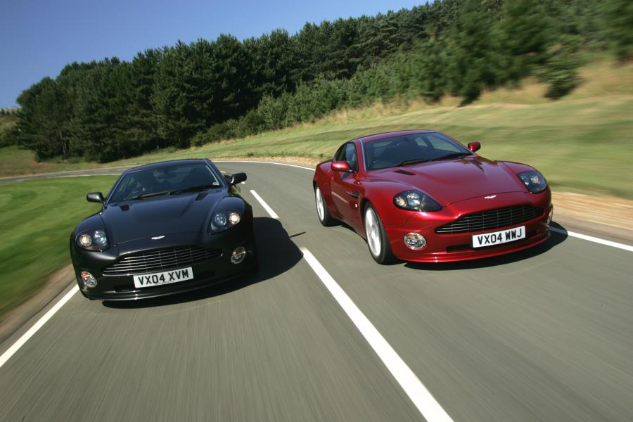  Aston Martin V12 Vanquish S 2004 года  (UK) (фото 19 из 37)